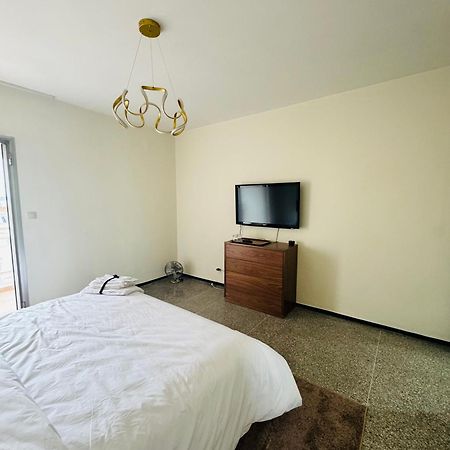 Appartement Spacieux - Bd Anfa Касабланка Экстерьер фото